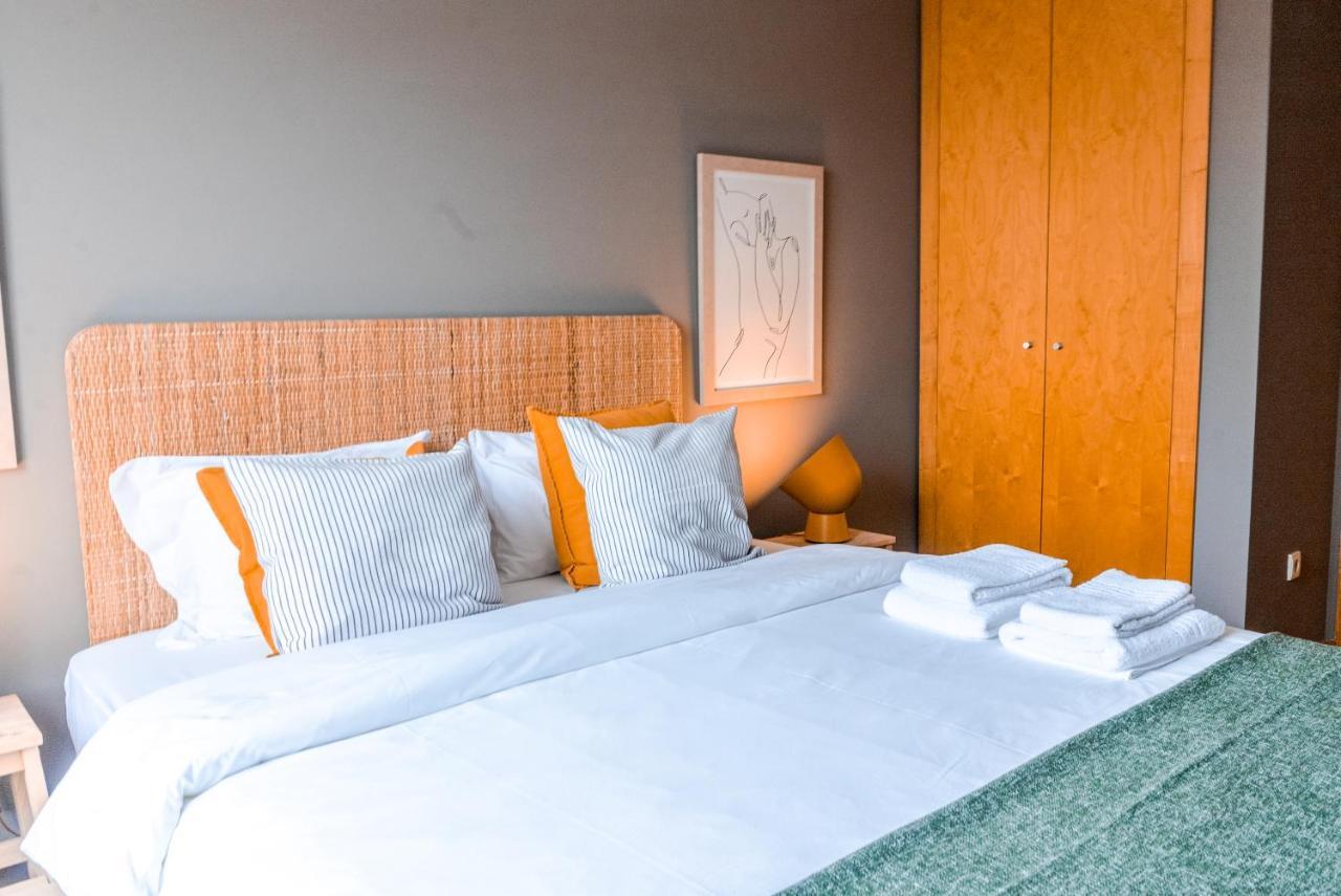 Apartment Sunny In The Heart Of Lapa - 5min Walk To Metro!